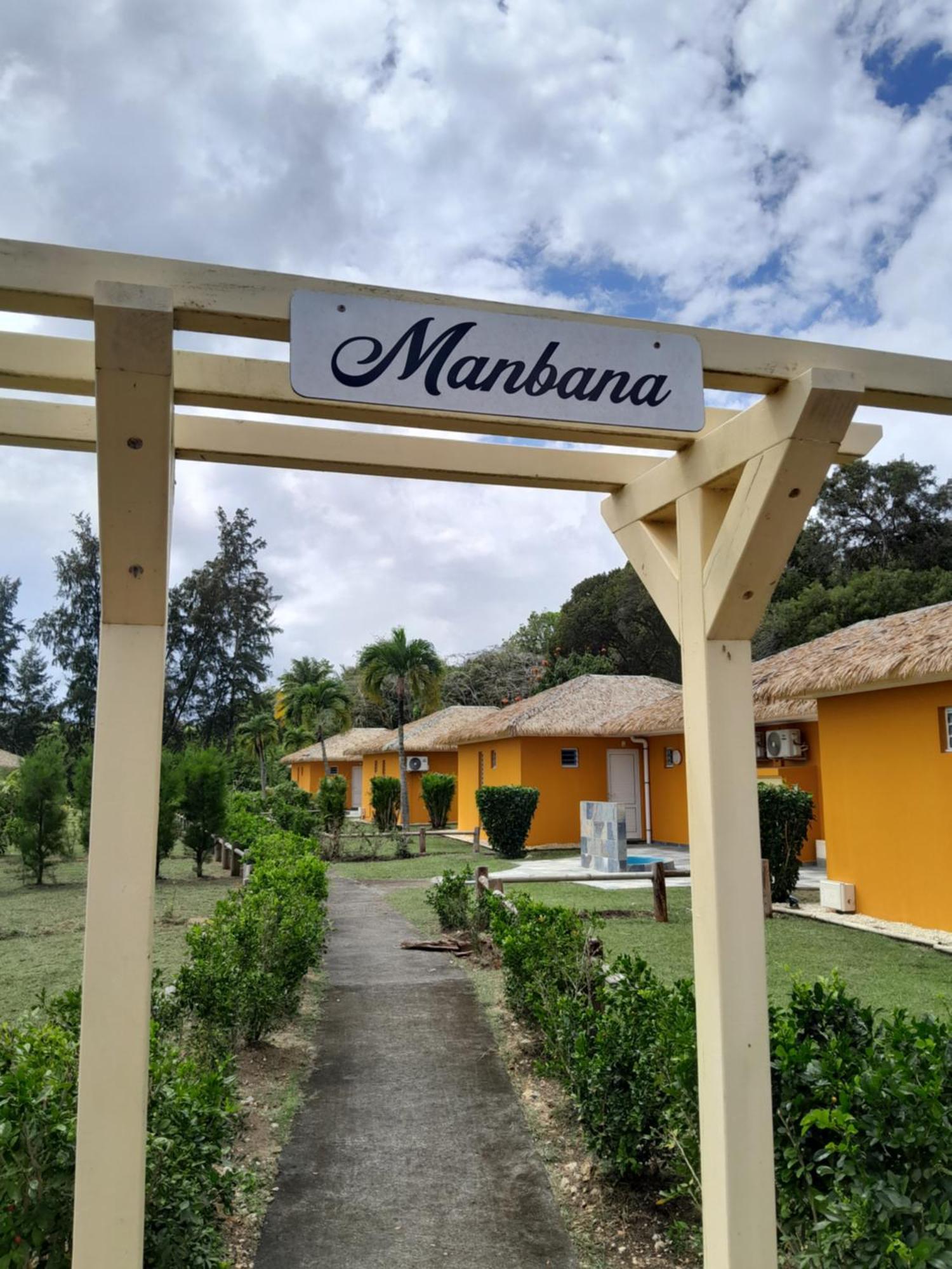 Manbana 320 Residence Kawann Grand-Bourg  Exteriör bild